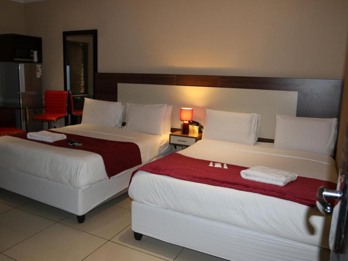 Eagle Nest Luxury Accommodation Roodepoort Esterno foto