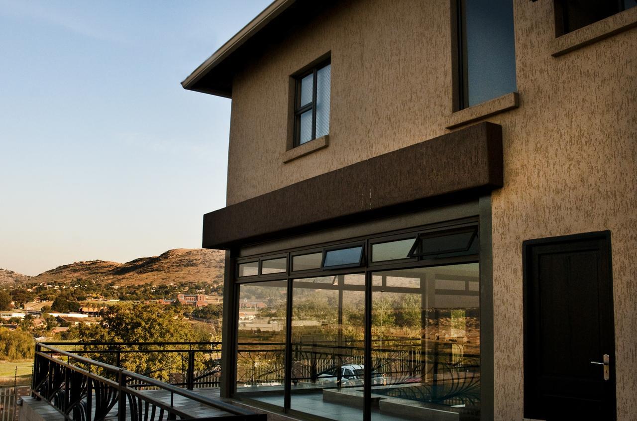 Eagle Nest Luxury Accommodation Roodepoort Esterno foto