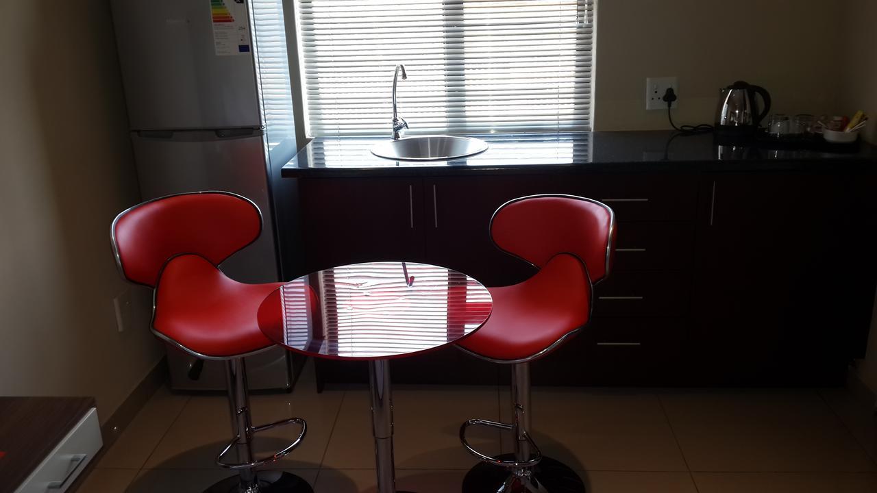 Eagle Nest Luxury Accommodation Roodepoort Esterno foto