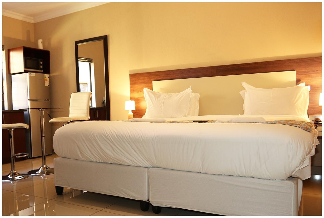 Eagle Nest Luxury Accommodation Roodepoort Esterno foto