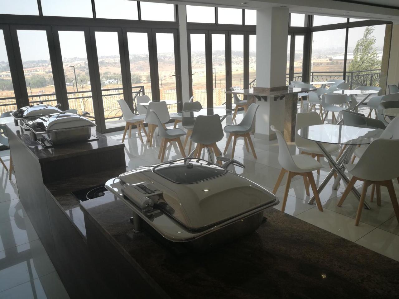 Eagle Nest Luxury Accommodation Roodepoort Esterno foto